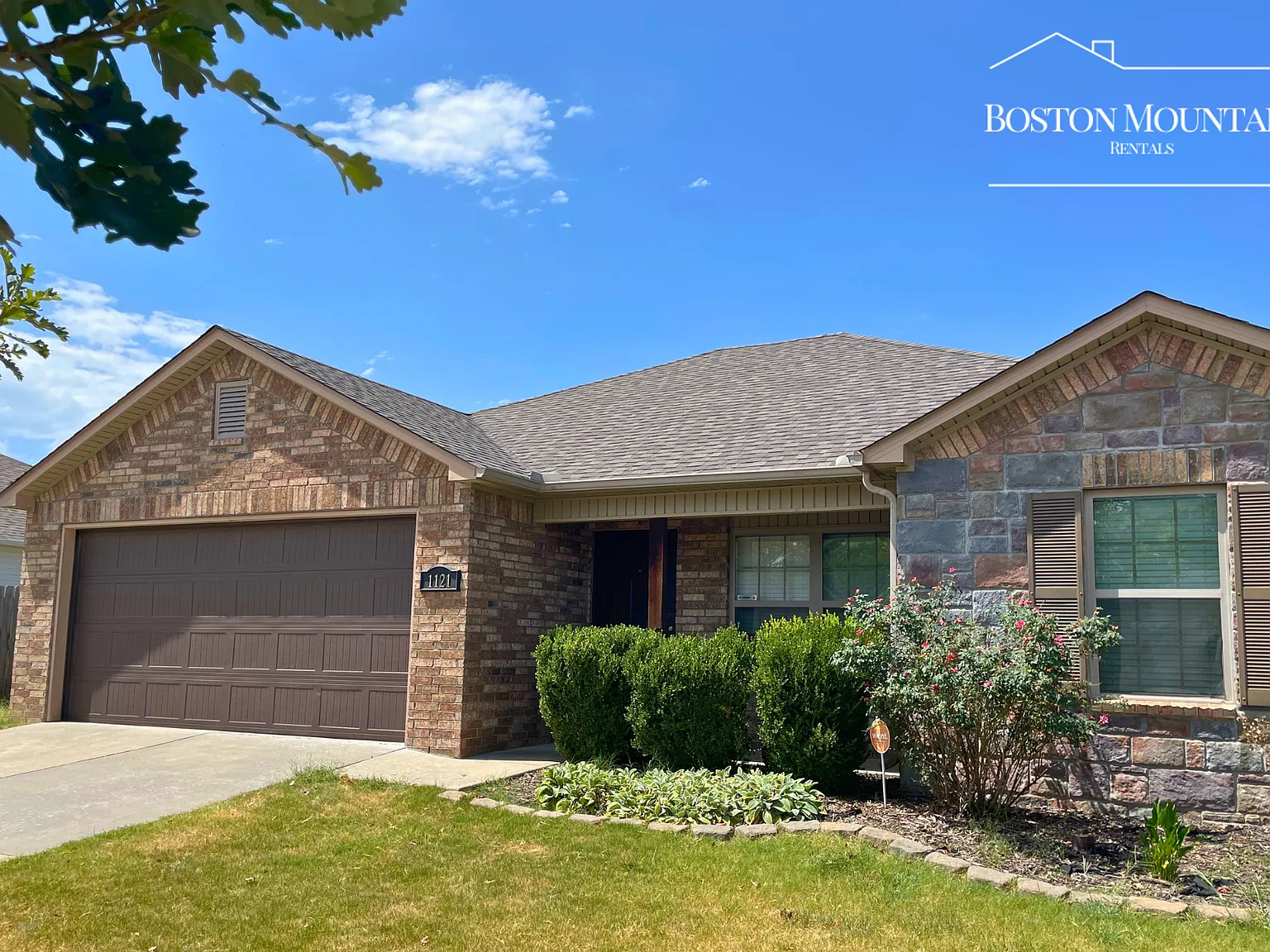 1121 S Apollo Dr — Photo 1