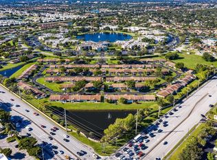 5332 Viburnum Cir, Delray Beach, FL 33484