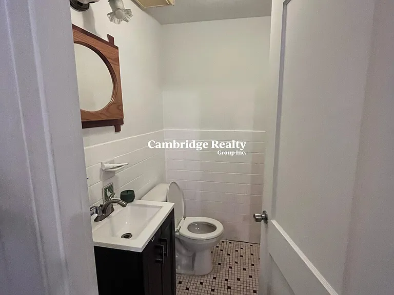 731 Parker St #1T — Photo 11