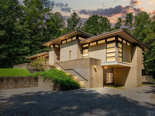 3611 Brandons Bluff Ct, Sandy Hook, VA 23153