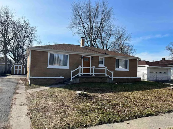 549 Pioneer Trl, Saginaw, MI 48604