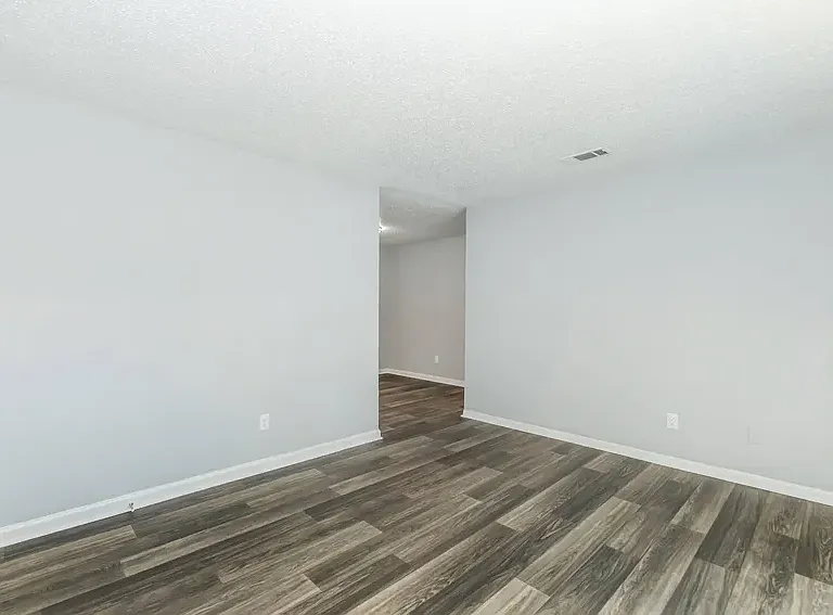 Centerville Pointe Apartments — Photo 12
