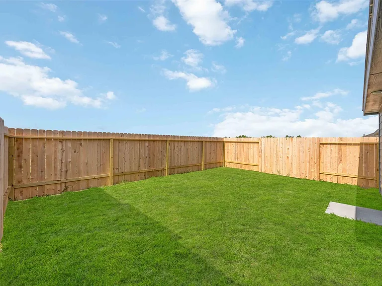 385 Lucia Way — Photo 25