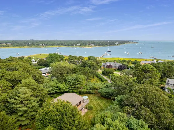 25 Down Harbor Rd, Edgartown, MA 02539