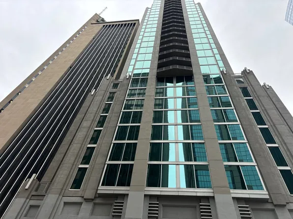 415 Church St APT 2009, Nashville, TN 37219