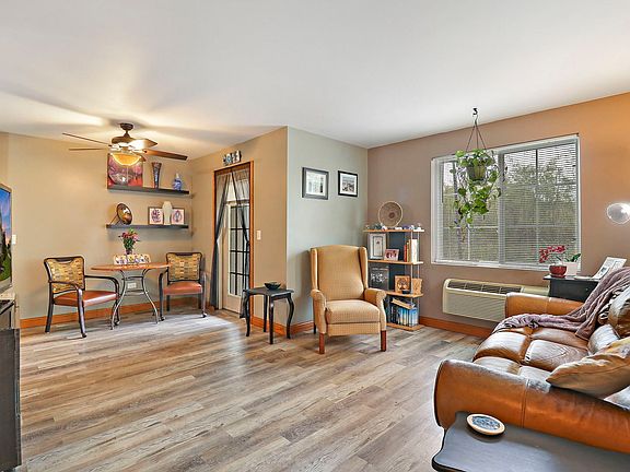 4th image of 909 Silverstone Dr #909