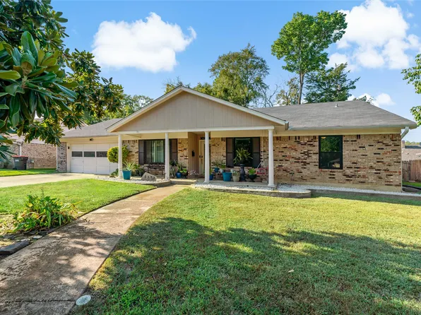 2955 Hubbard St, Paris, TX 75460