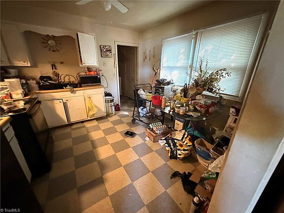 2nd image of 1309 Orchard St