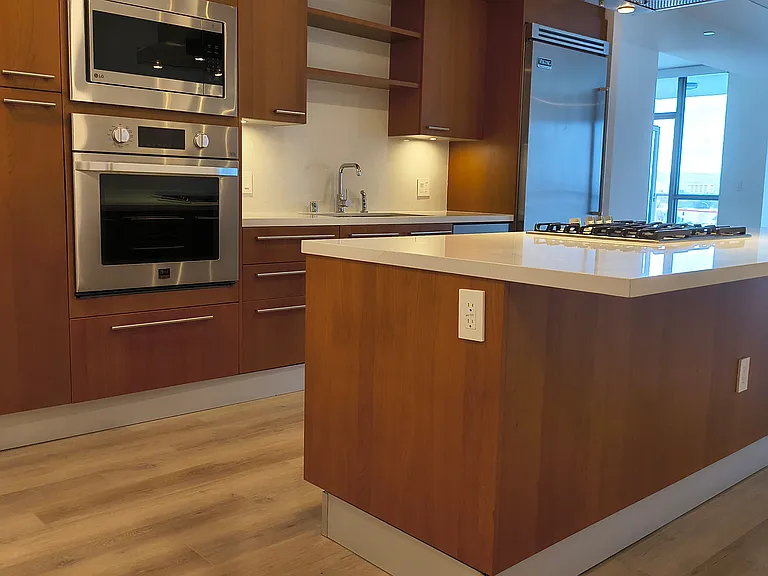 9 Macarthur Pl #N604 — Photo 7