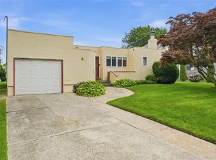 88 Central Avenue, Amityville, NY 11701