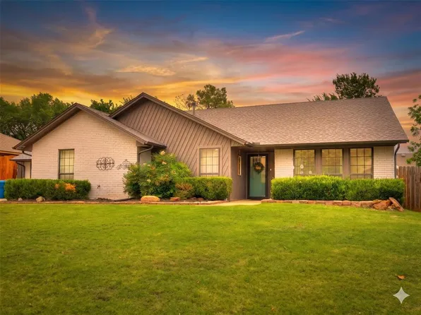 2508 Valley Brook Dr, Edmond, OK 73034