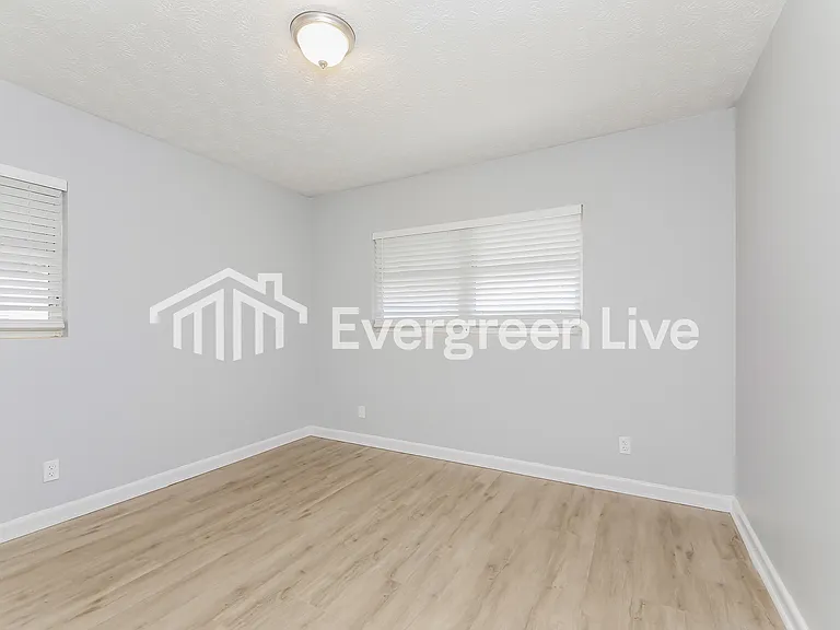 2103 Tegner Dr — Photo 11