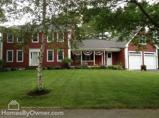 12 Seafields Ln, Saco, ME 04072