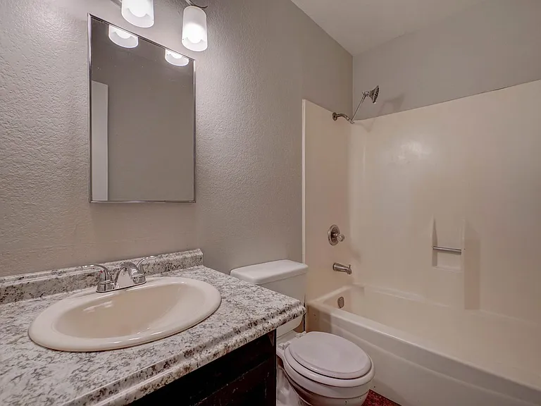 371 N Williams St — Photo 16