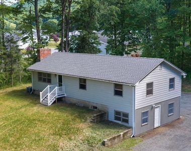 89 Sugarloaf St, South Deerfield, MA, 01373