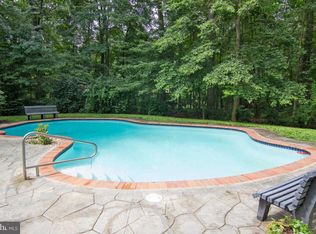 6498 Ken Mar Dr, Sykesville, MD 21784