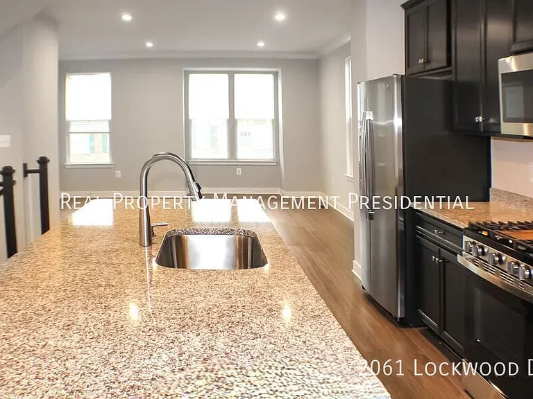 2061 Lockwood Dr — Photo 6