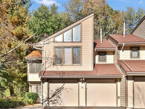 14 Windermere Brook Lane, Suffern, NY 10901