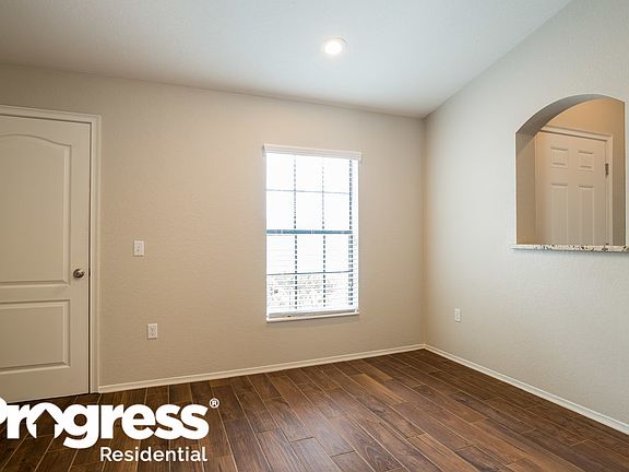 4th image of 791 Auburn Preserve Blvd