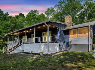 211 Phillips St, Clarkesville, GA 30523