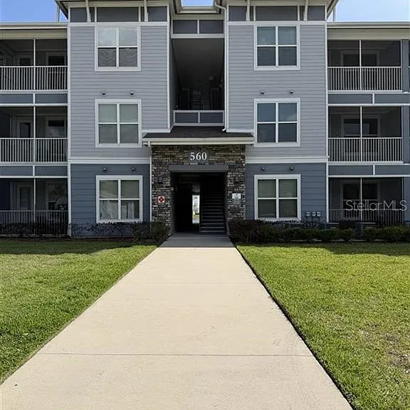 560 Academy Dr #301 — Photo 10