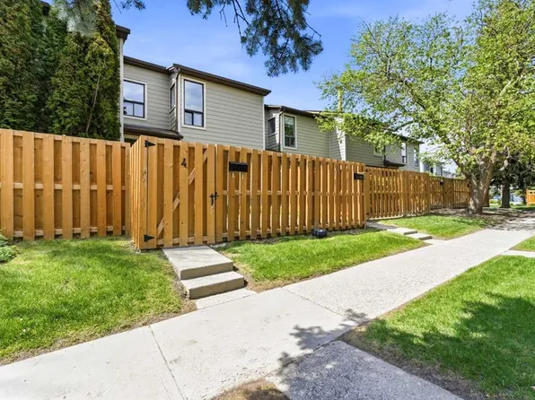 106 SE Grier Ter NE #4, Calgary, AB T2K 5Y6