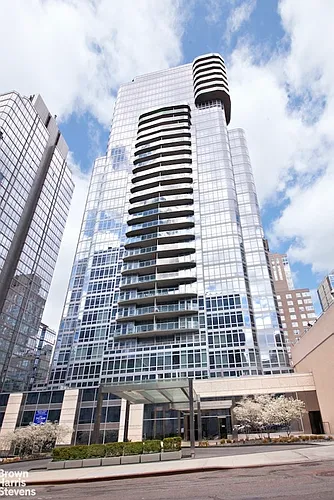 555 W 59th St #17D Photo 1