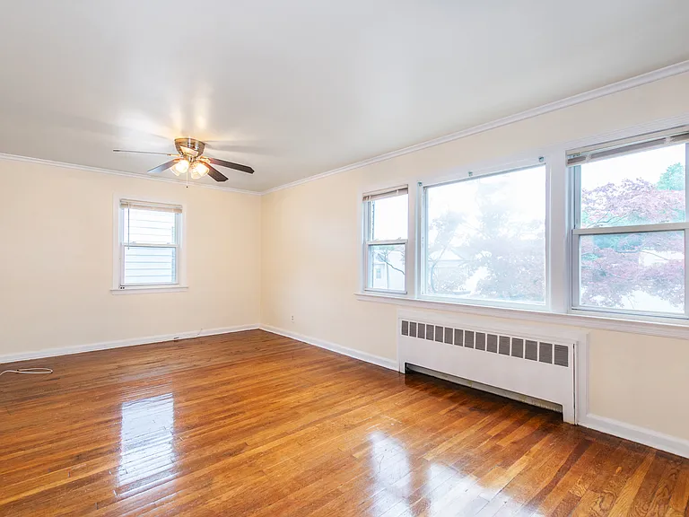 56 McKay Ave — Photo 3