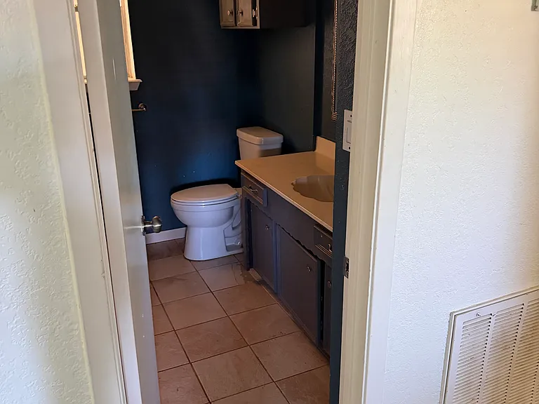 137 Old Angleton Rd — Photo 7