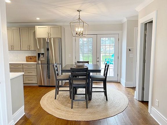4th image of 4351 Arondale Dr