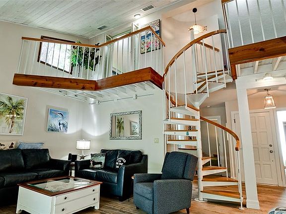 3rd image of 2407 Quail Ct