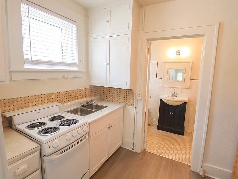 155 W Mountain Ave #128-5 — Photo 1
