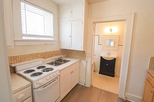 155 W Mountain Ave Photo 1