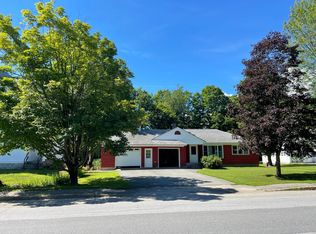 46 Main St, Hyde Park, VT 05655