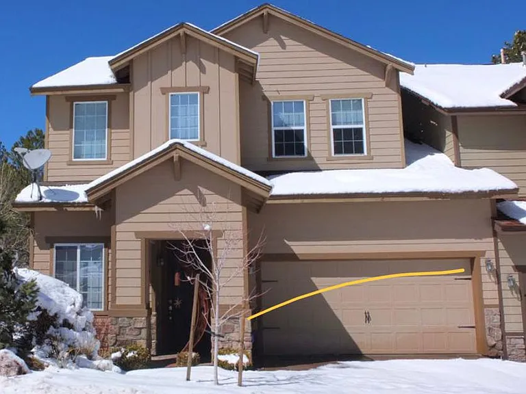 930 E Sterling Ln — Photo 10