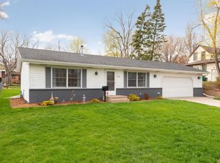 1319 Macarthur Ave, West Saint Paul, MN 55118