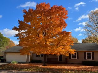 1990 Black Bark Ln, Traverse City, MI