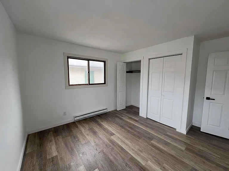 909 Genrich St — Photo 10