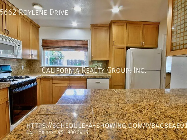 25662 Roylene Dr — Photo 6