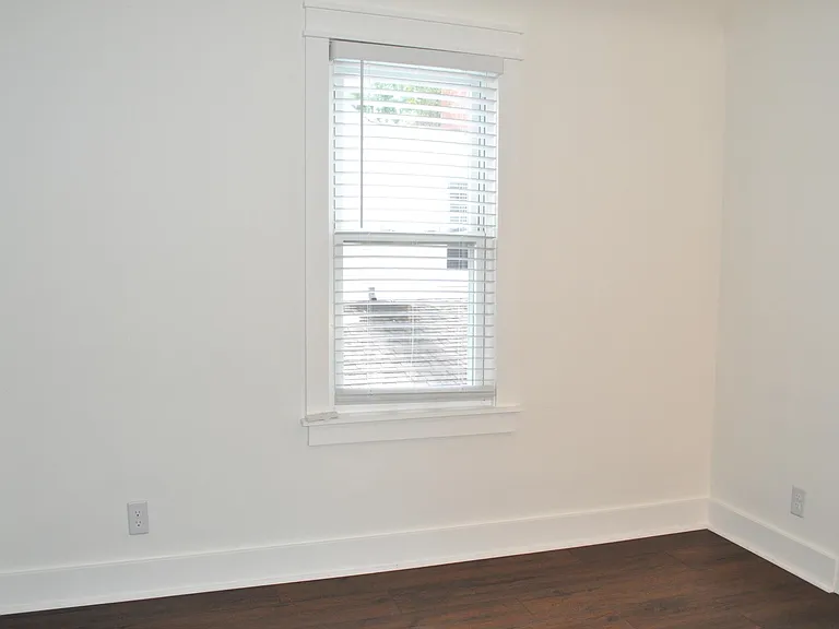 Window in second bedroom