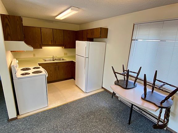 2nd image of 1509 State St APT 2
