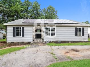 60 Willowood Dr, Spartanburg, SC 29303