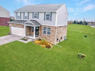 34850 Billericay Dr, Chesterfield, MI 48047