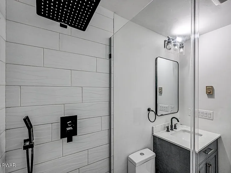 49 Lake View Dr #14 — Photo 30