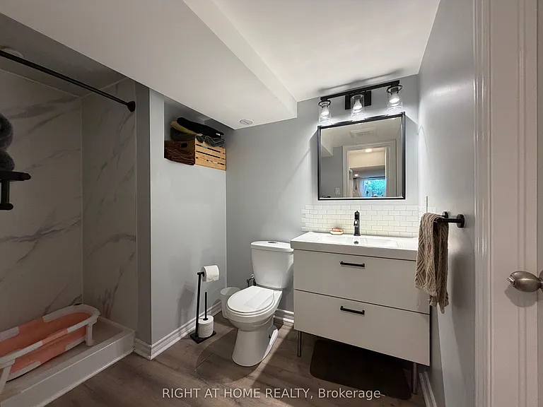 48 Langstone Cres #BASEMENT — Photo 8