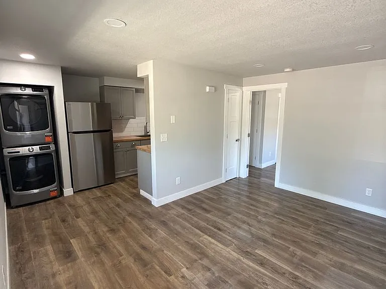 601 Beatty St — Photo 28