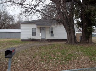 707 N Gertrude Ave, Wagoner, OK 74467