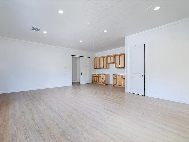 12826 Hill Dr — Photo 47