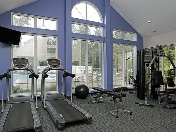 Your private 24-hour fitness center has state-of-the-art equipment for strengthening, cardio, muscle building and body work for well being. in a beautiful, invigorating environment.