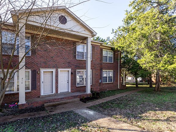 3rd image of 814 Holder Ct